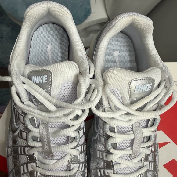 Nike p6000 (metallic silver) blue tint - Picture 10 of 12